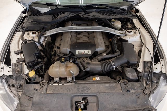 Used 2017 Ford Mustang GT Premium RWD image 3