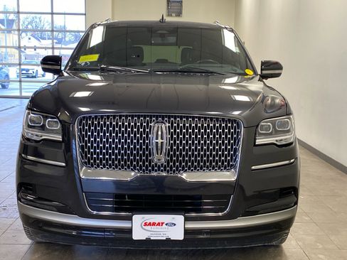 Certified 2024 Lincoln Navigator Reserve image 3