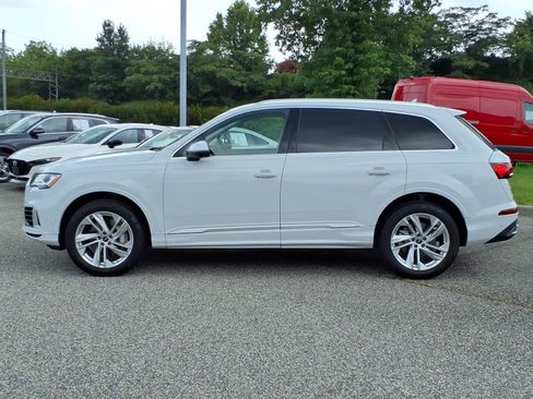 Used 2023 Audi Q7 3.0T Premium Plus w/ Premium Plus Package AWD/4WD image 3