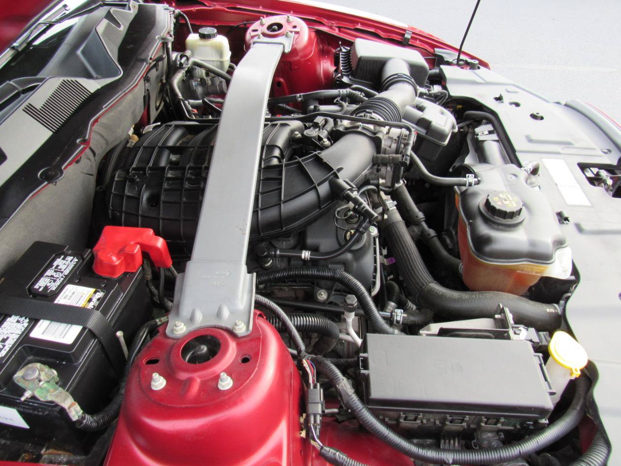 Used 2014 Ford Mustang Convertible RWD image 27