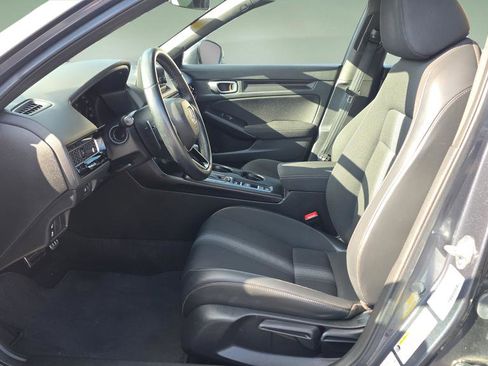 Used 2023 Honda Civic Sport image 10