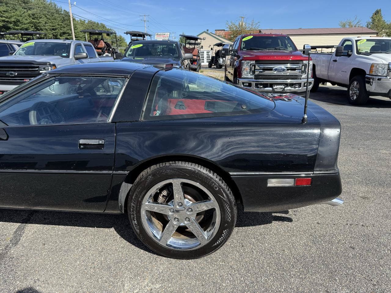 Used 1988 Chevrolet Corvette Coupe RWD image 7