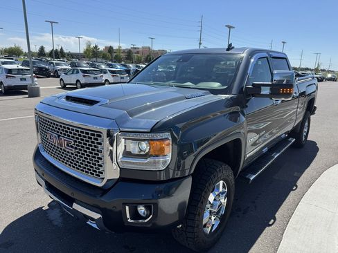 Used 2017 GMC Sierra 3500 Denali w/ Duramax Plus Package AWD/4WD image 7