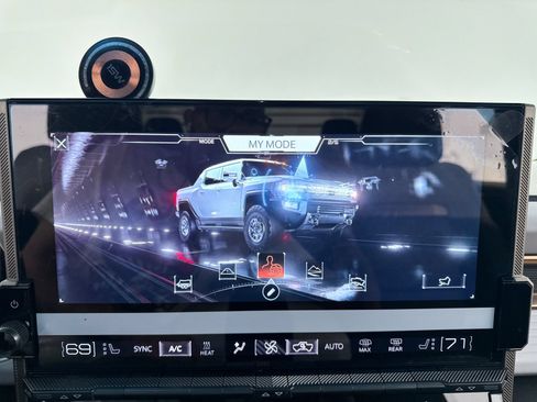 Used 2022 GMC Hummer EV Edition 1 w/ LPO, Illumination Package AWD/4WD image 33