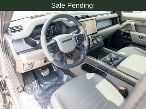 Certified 2025 Land Rover Defender 110 AWD/4WD image 11