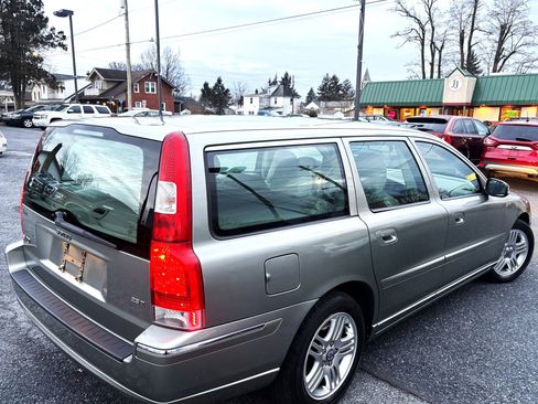 Used 2007 Volvo V70 2.5T image 5