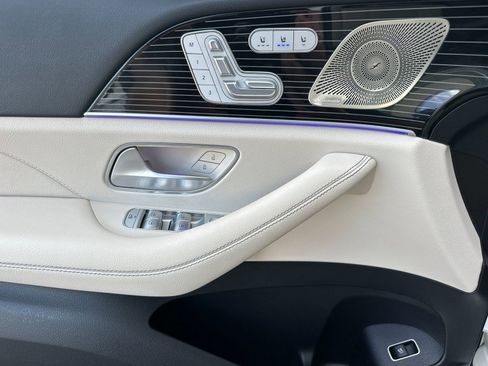 Certified 2024 Mercedes-Benz GLS 450 4MATIC image 12