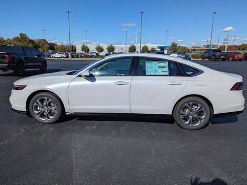 New 2025 Honda Accord EX-L image 9