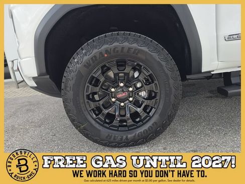 New 2026 GMC Canyon Elevation w/ Convenience Package RWD image 29