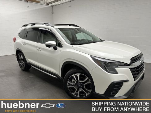 Used 2023 Subaru Ascent Limited w/ Technology Package AWD/4WD image 1