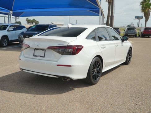 Used 2025 Honda Civic Sport image 5