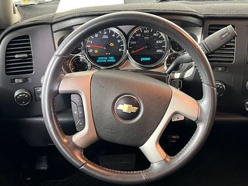 Used 2009 Chevrolet Silverado 1500 LT w/ Power Pack Plus AWD/4WD image 15