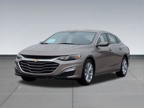 Used 2023 Chevrolet Malibu LT w/ Driver Confidence Package FWD image 10