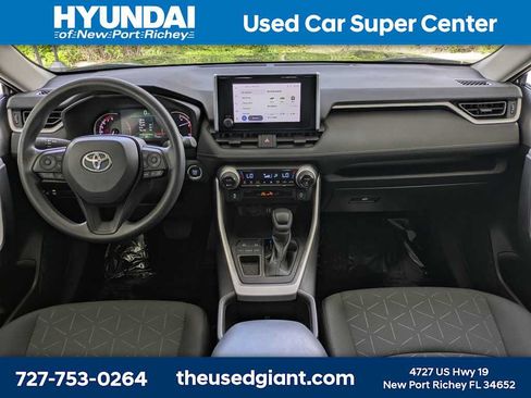 Used 2023 Toyota RAV4 XLE w/ Convenience Package FWD image 19