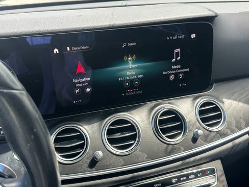 Used 2023 Mercedes-Benz E 450 4MATIC Sedan image 4