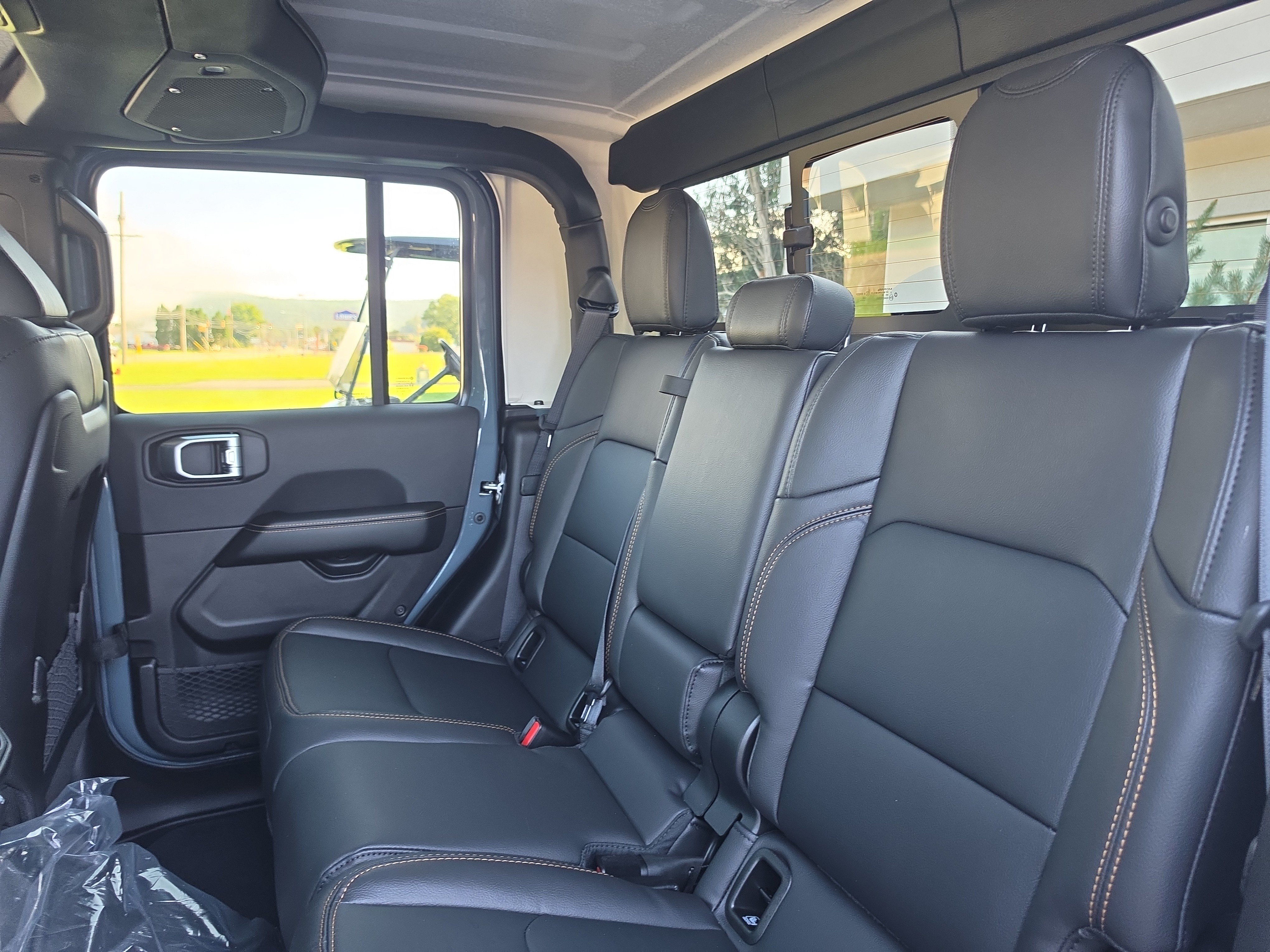 New 2026 Jeep Gladiator Sport AWD/4WD image 14