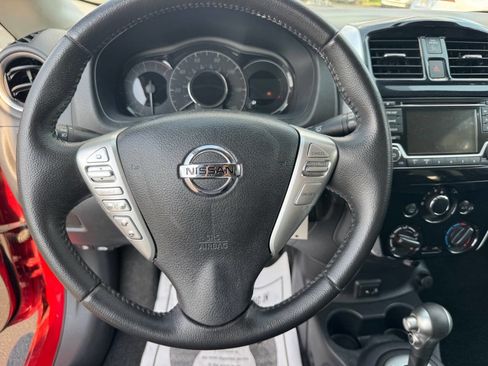 Used 2017 Nissan Versa Note SV FWD image 11