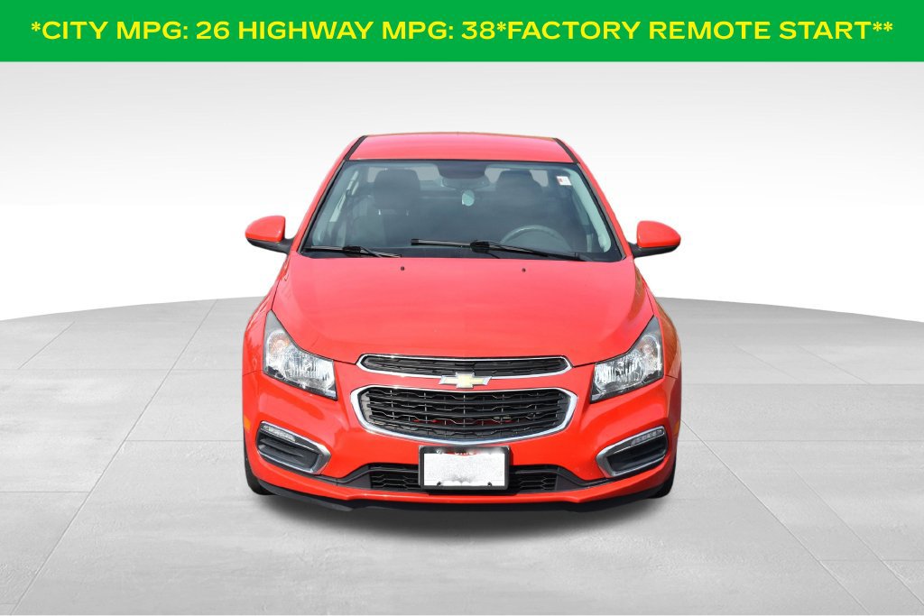 Used 2016 Chevrolet Cruze LT FWD image 2
