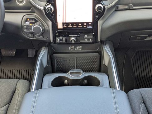 New 2026 RAM 1500 Big Horn AWD/4WD image 18