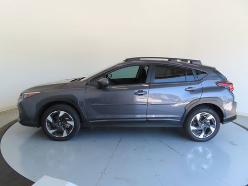 Used 2025 Subaru Crosstrek 2.5i Limited w/ Crosstrek Mirror Package image 9
