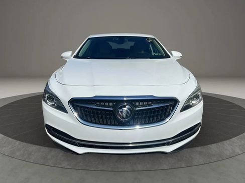Used 2017 Buick LaCrosse Preferred image 2