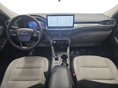 Used 2023 Ford Escape Active w/ Tech Pack #1 AWD/4WD image 9