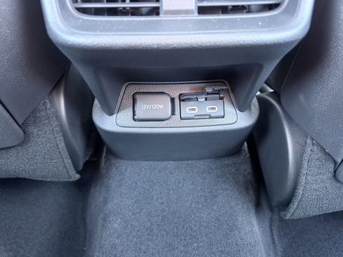 Used 2025 Lexus ES 300h F Sport image 28