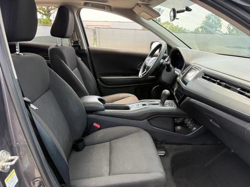 Used 2016 Honda HR-V EX image 18