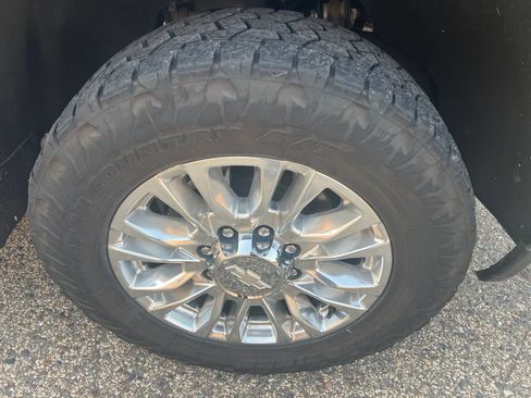 Used 2020 Chevrolet Silverado 2500 High Country w/ Z71 Off-Road Package AWD/4WD image 26