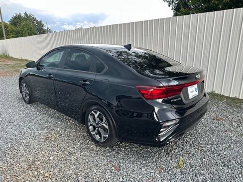 Used 2020 Kia Forte LXS FWD image 3