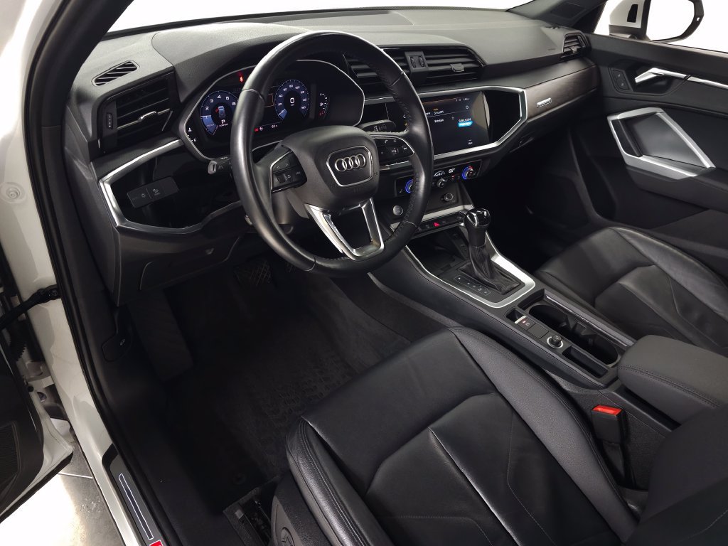 Used 2020 Audi Q3 2.0T Premium Plus AWD/4WD image 15