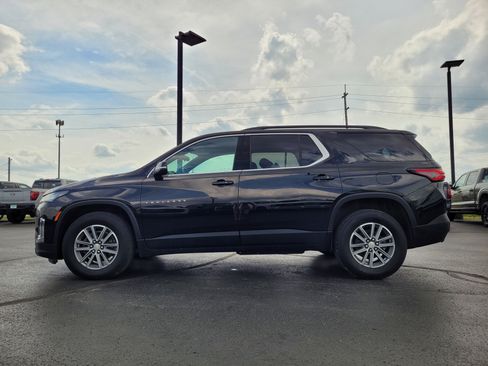 Used 2023 Chevrolet Traverse LT image 7