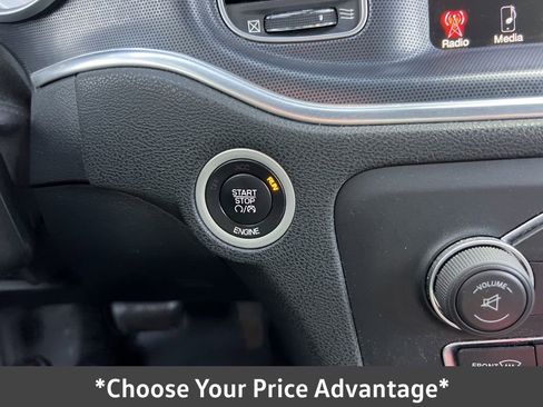 Used 2015 Dodge Charger SXT image 57