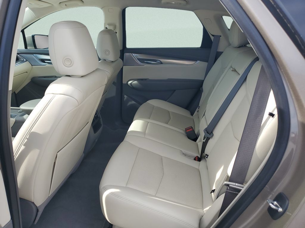 Used 2023 Cadillac XT5 Premium Luxury FWD image 10