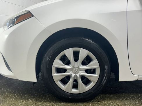 Used 2014 Toyota Corolla L image 50