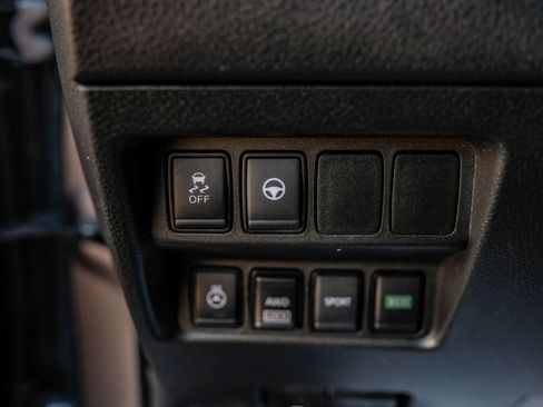 Used 2022 Nissan Rogue Sport SL AWD/4WD image 24