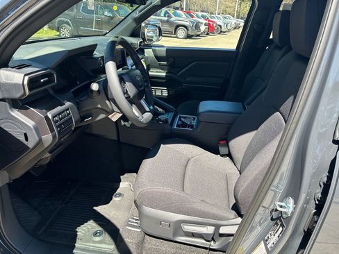 New 2026 Toyota 4Runner SR5 image 15