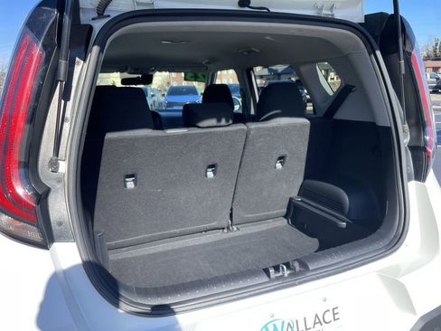 Certified 2023 Kia Soul LX w/ Option Group 015 image 33