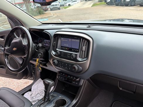 Used 2019 Chevrolet Colorado Z71 RWD image 21