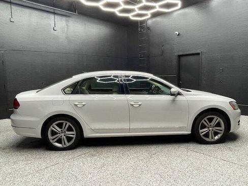 Used 2013 Volkswagen Passat TDI SEL Premium FWD image 6