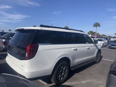 Used 2025 Ford Expedition Max Active image 4