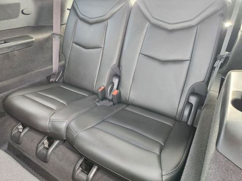 Used 2023 Cadillac XT6 Luxury image 31