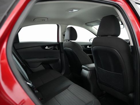 Used 2019 Kia Forte S image 35