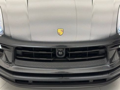 Used 2025 Porsche Macan AWD/4WD image 50
