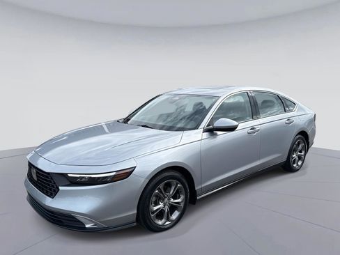 Certified 2023 Honda Accord EX image 8