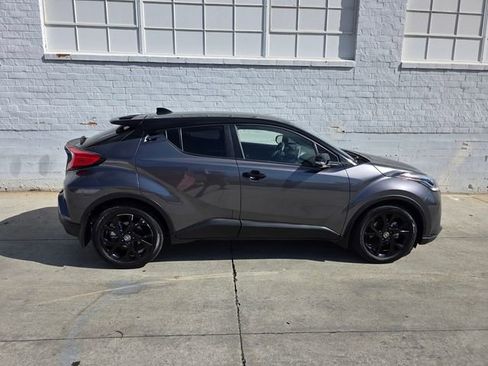 Used 2021 Toyota C-HR Nightshade image 3