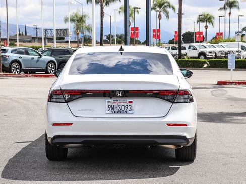 Used 2025 Honda Accord SE image 6