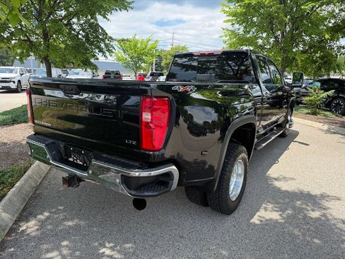 Used 2021 Chevrolet Silverado 3500 LTZ w/ LTZ Plus Package AWD/4WD image 4