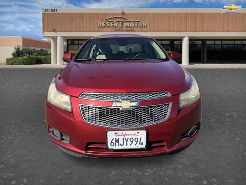 Used 2011 Chevrolet Cruze LTZ FWD image 2