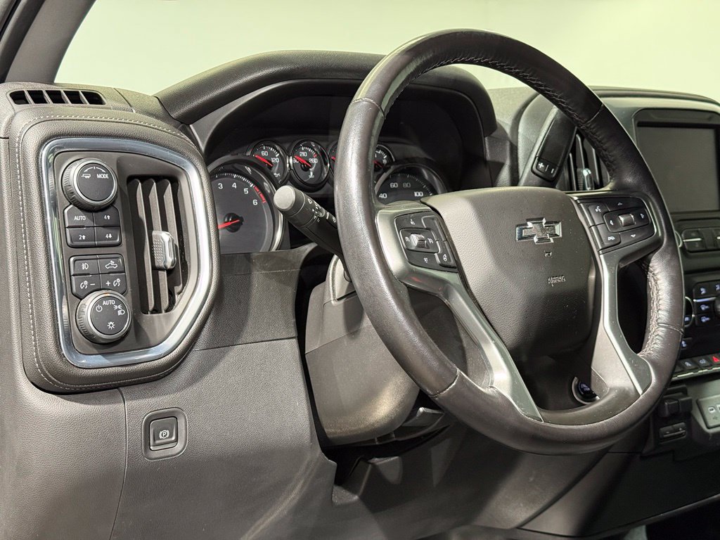 Used 2021 Chevrolet Silverado 1500 RST AWD/4WD image 16